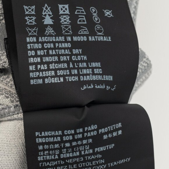 Prada Resort 2018 Runway Grey Embossed Techno Mock-Neck Long-Sleeve - Picture 13 of 14